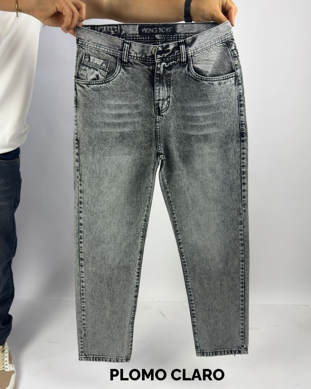 MOM JEANS | PANTALONES EN TENDENCIA